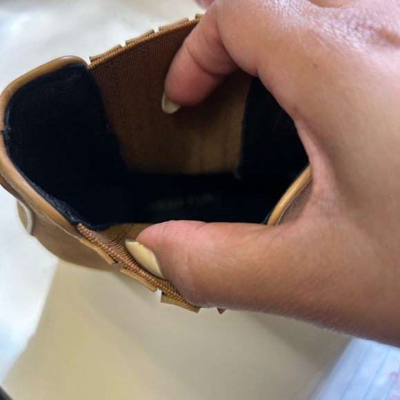 Sarah Flint Camel Ankle Booties Size 7.5 - Picture 9 of 10